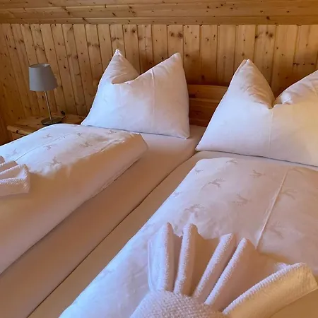 Waldtraum Nyaraló Sankt Veit an der Glan